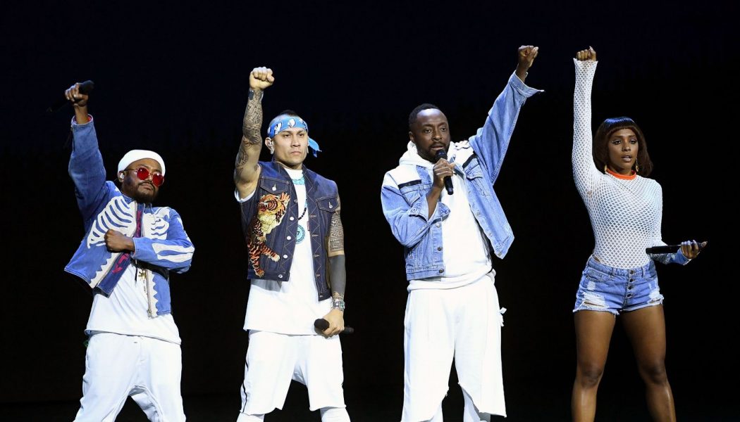 Black Eyed Peas Lit Up The Stage (And Their Crotches) At The VMAs