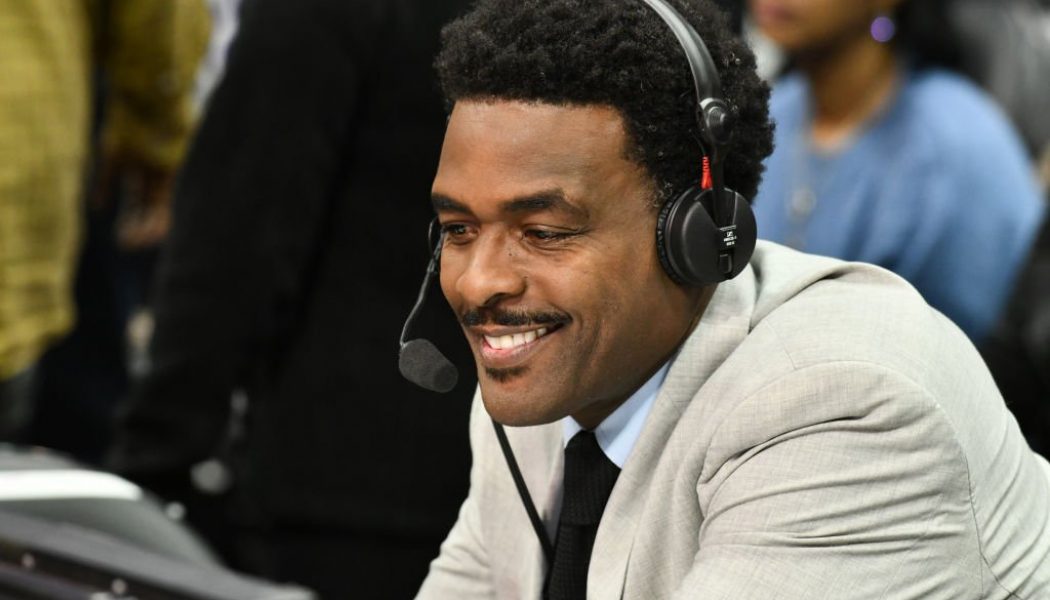 Chris Webber Gets Choked Up Talking About NBA Players Boycotting For Social Justice