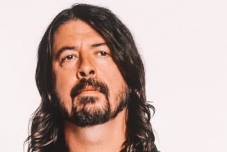 DAVE GROHL Mourns Loss Of TRINI LOPEZ: He ‘Unknowingly Helped Shape The Sound Of The FOO FIGHTERS’