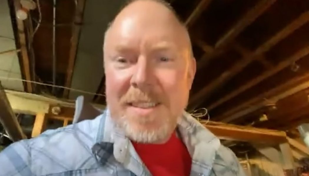 Ex-DEATH Drummer RICHARD CHRISTY Pays Tribute To QUIET RIOT’s FRANKIE BANALI With ‘Run For Cover’ Play-Along (Video)