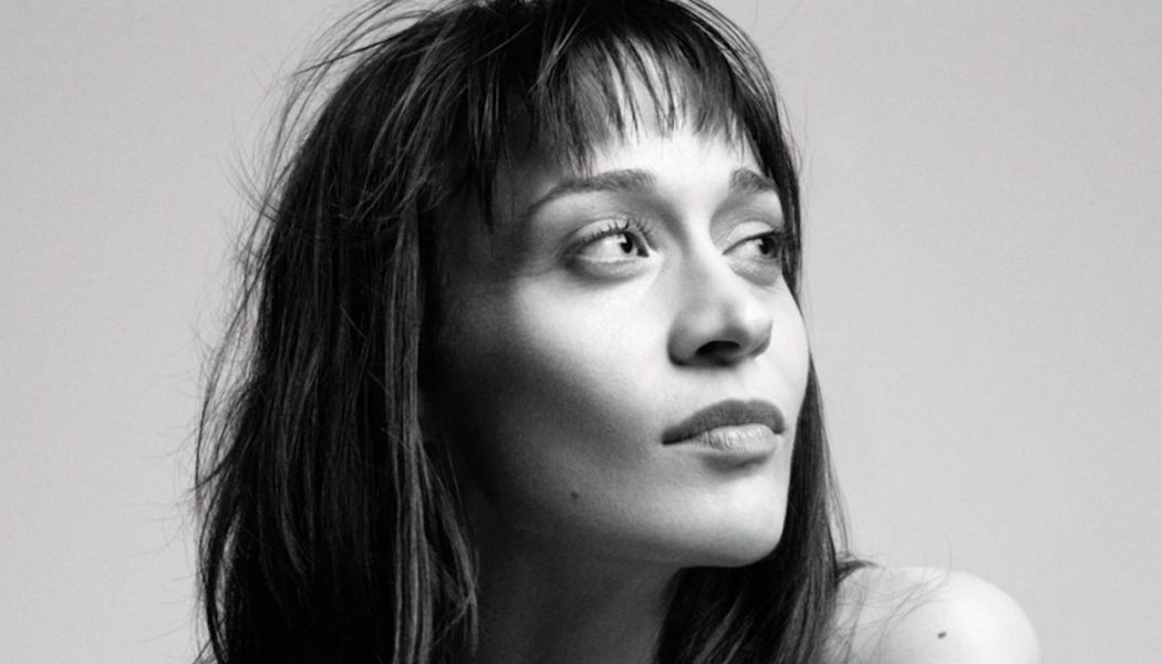 Fiona Apple Narrates Short Film About How to Document ICE Arrests: Watch