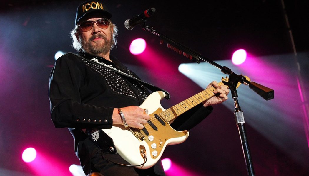 Hank Williams Jr. & Sr., The Everly Brothers, Alabama & More Cases of Family Ties in the Country Music Hall of Fame