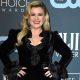 Kelly Clarkson to Temporarily Fill in for Simon Cowell on ‘America’s Got Talent’ Following His Bike Accident