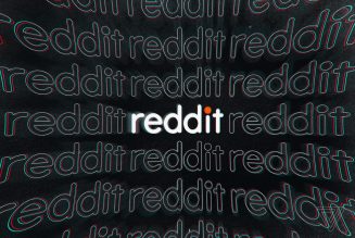 Many Reddit communities vandalized with pro-Trump content, possibly due to compromised moderator accounts