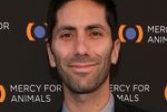 Nev Schulman Surprises Pregnant Waitress With An Unforgettable Tip