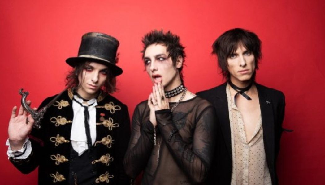 PALAYE ROYALE Releases Cover Of TEARS FOR FEARS’ ‘Mad World’