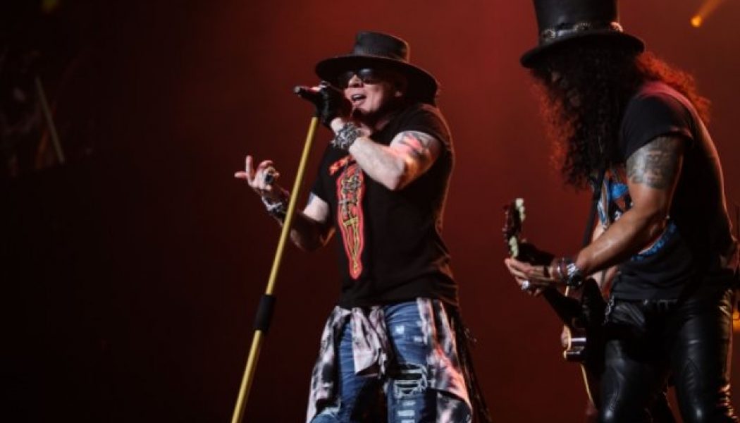 Watch Pro-Shot Video Of GUNS N’ ROSES’ 2016 Performances In Mexico City And Houston