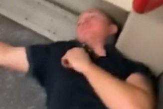 White Tosser Gets Proper Flattened On The Tube By Black Bruvs For Being A Daft Racist