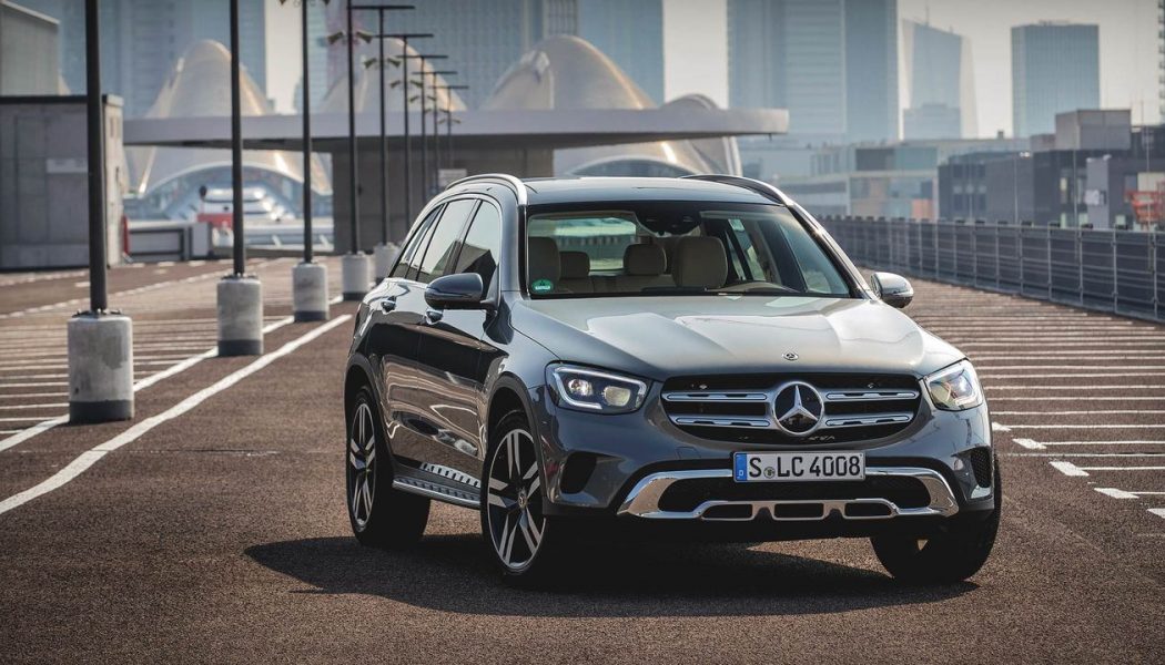 2021 Mercedes-AMG GLE 63 S vs. Maserati Levante Trofeo: Boom Sticks