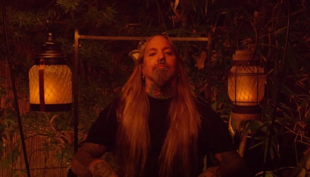 DEVILDRIVER Unveils Music Video For Anthemic New Single ‘Wishing’