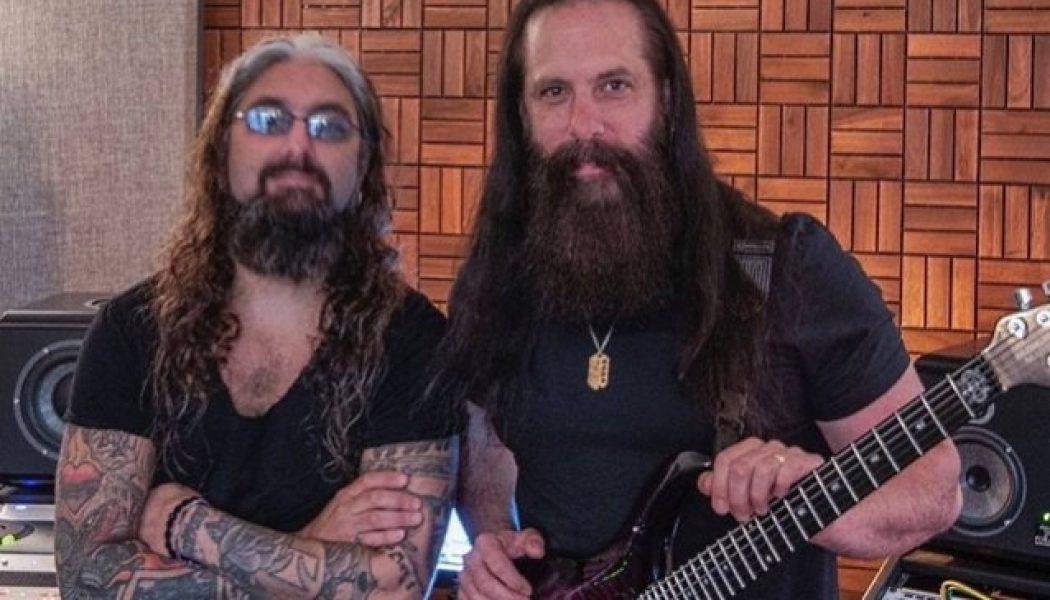 DREAM THEATER’s JOHN PETRUCCI Says ‘People Are Really Happy’ About His Musical Reunion With MIKE PORTNOY