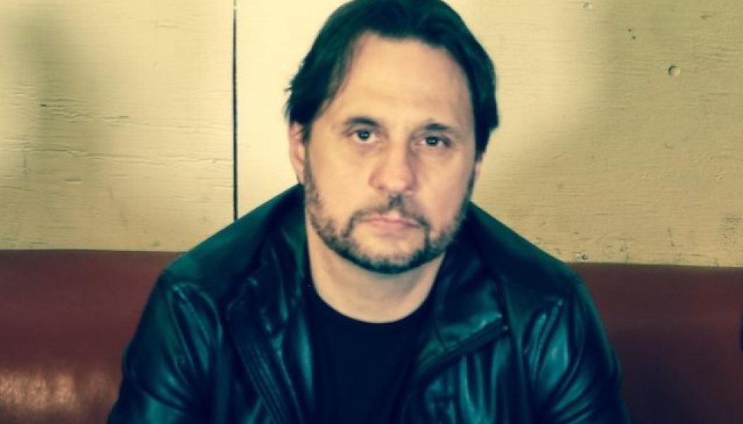 Ex-SLAYER Drummer DAVE LOMBARDO Demonstrates EVANS UV Drumheads (Video)