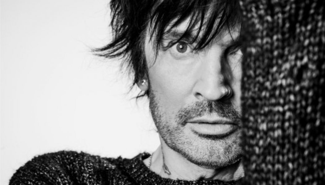 MÖTLEY CRÜE’s TOMMY LEE Explains How His Background In Heavy Metal Influenced Making Of ‘Andro’ Solo Album