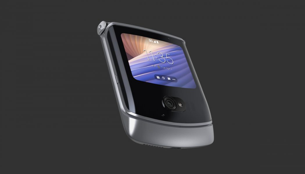 Motorola’s second-gen foldable Razr adds 5G, better cameras, and a chance at redemption