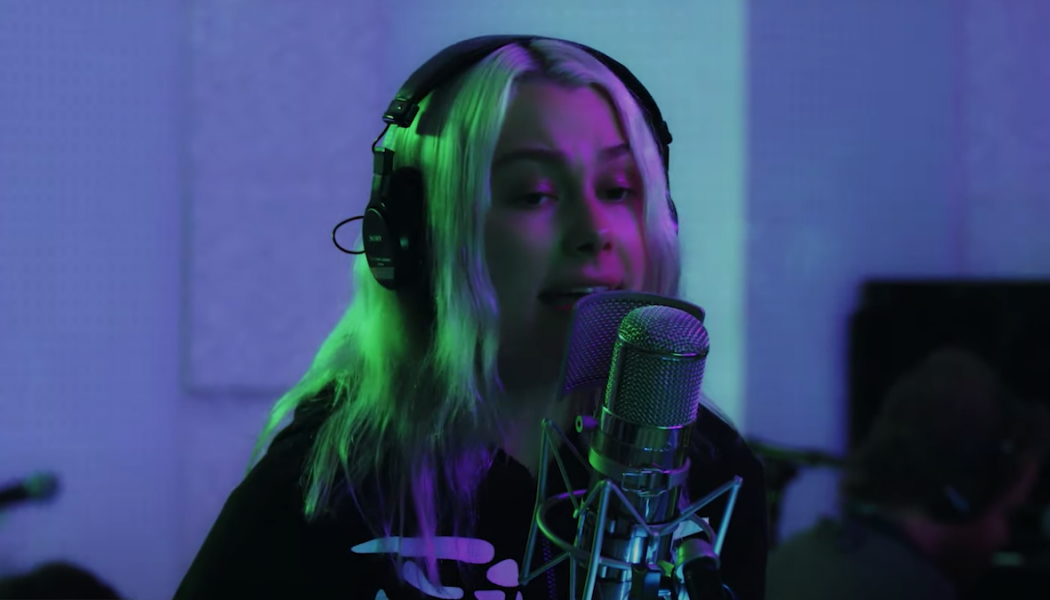 Phoebe Bridgers Performs Three Punisher Songs on CBS This Morning: Watch