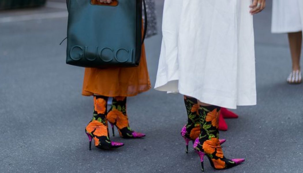 The Greatest Fashion Week Street Style Looks of All Time