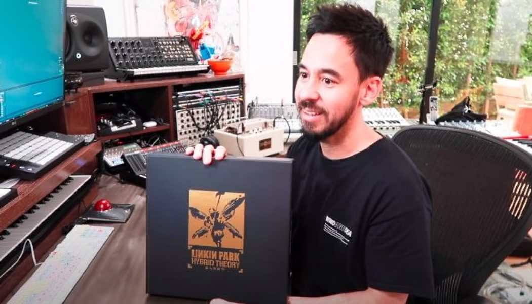 Watch LINKIN PARK’s MIKE SHINODA Unbox ‘Hybrid Theory’ Super Deluxe Box Set