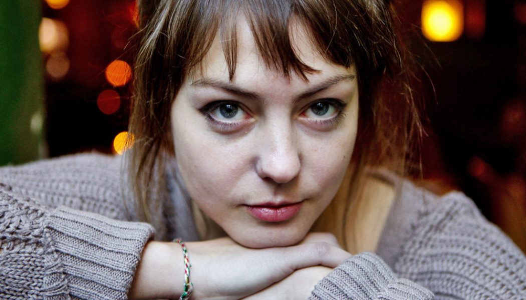 Angel Olsen Shares New Song, ‘Time Bandits’