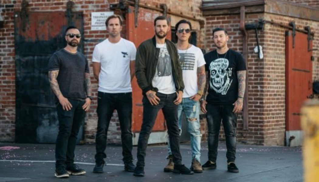 AVENGED SEVENFOLD Is Using Coronavirus Downtime To ‘Meticulously Work On Music’ For Next Album