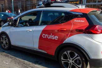 Cruise gets the green light to test fully driverless cars in California