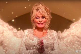 Dolly Parton Is a Literal Angel in Trailer for Netflix’s Christmas on The Square: Watch