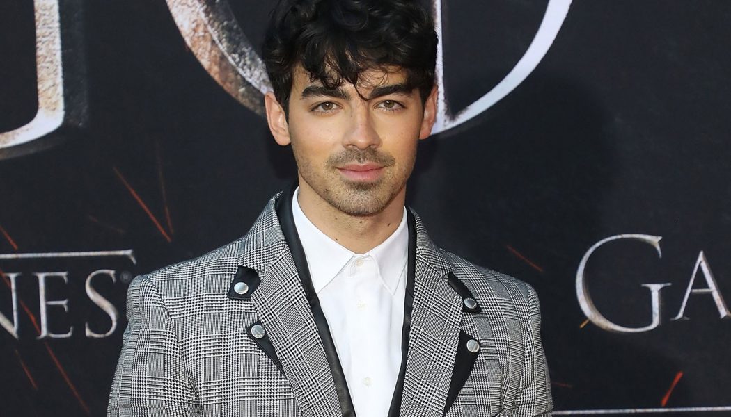 Joe Jonas Rocks Hot Pink Hair for Breast Cancer Awareness Month