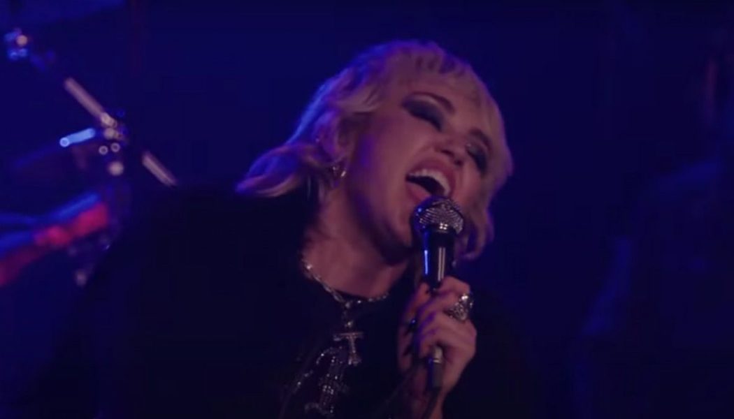 Miley Cyrus Covers The Cure and The Cranberries at #SOSFest: Watch