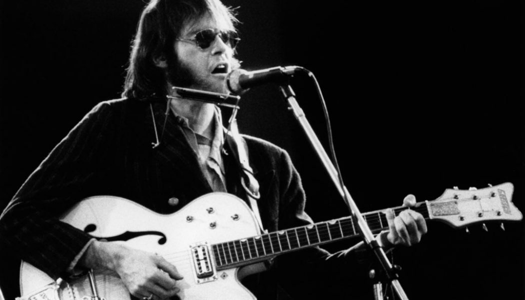 Neil Young Shares Original Version of ‘Wonderin,’ Announces After the Gold Rush 50th-Anniversary Set