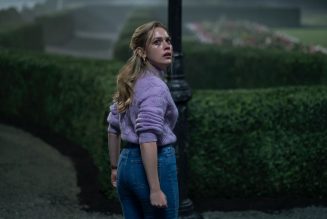 Netflix’s The Haunting of Bly Manor Is a Breathtaking, Ghostly Love Story: Review