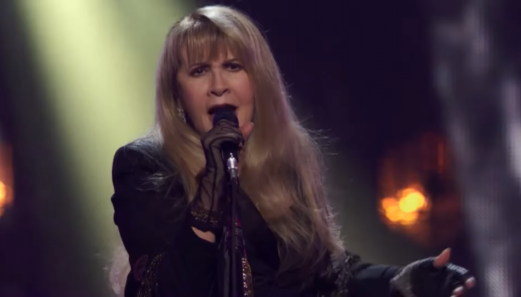 Stevie Nicks Played With Double Pneumonia at 2019 Rock Hall of Fame Ceremony