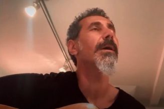 SYSTEM OF A DOWN’s SERJ TANKIAN Performs At ‘Rock For Artsakh: A Concert for Peace’ (Video)