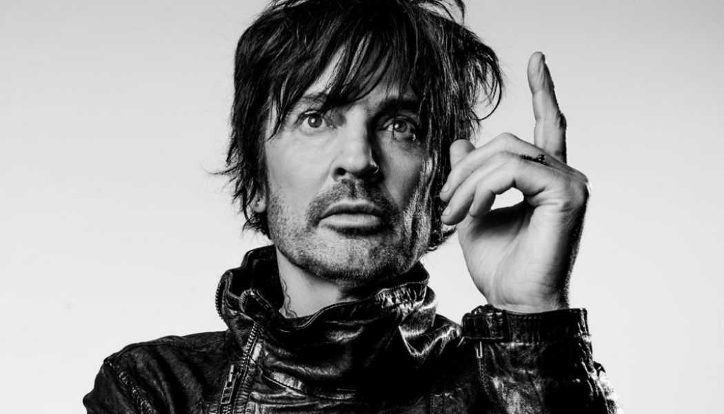 Tommy Lee Reveals He ‘Was Drinking 2 Gallons’ of Vodka a Day: ‘I Was Drinking Out of Boredom’