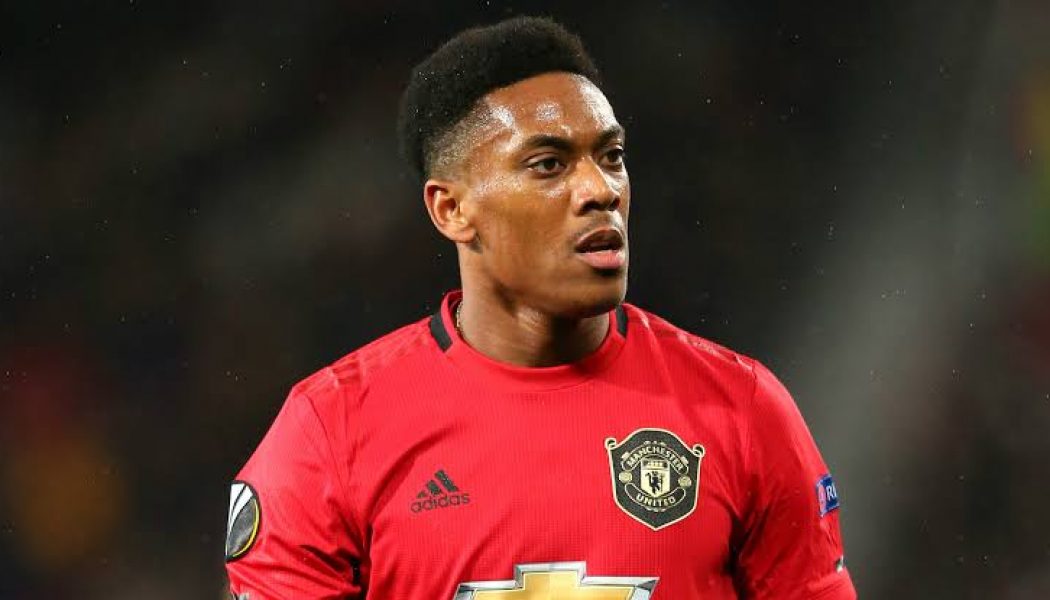 United legend still believes the Red Devils needs a “top-class No. 9” despite Martial and Cavani combination