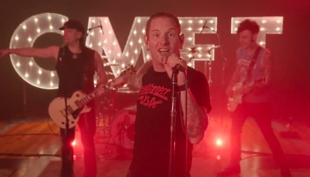 Watch COREY TAYLOR Perform Cover Of MOTÖRHEAD’s ‘Ace Of Spades’