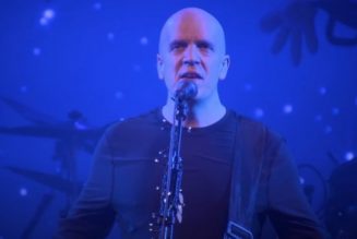 Watch DEVIN TOWNSEND Perform ‘War’ from ‘Order Of Magnitude – Empath Live Volume 1’