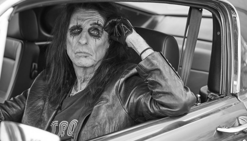 Alice Cooper Drops Cover of Velvet Underground’s ‘Rock ‘n’ Roll