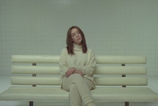 Billie Eilish Makes Directorial Debut With ‘Therefore I Am’ Video