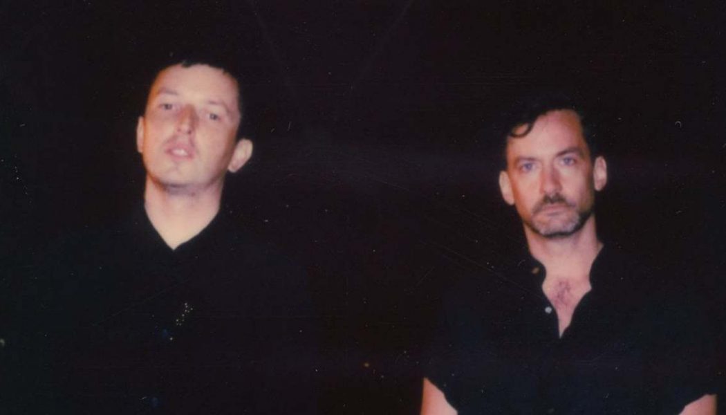 Bonobo and Totally Enormous Extinct Dinosaurs Release Nostalgic “Heartbreak / 6000 Ft.” EP