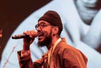 EXCLUSIVE: Oddisee Talks Vuse + Rolling Stone Rooftop Sessions, Missing The Road & More