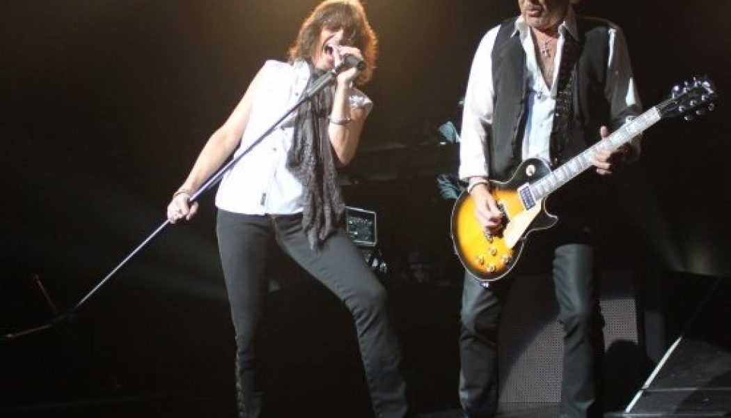 FOREIGNER’s KELLY HANSEN Is Selling His Stage-Worn Pants And Sneakers