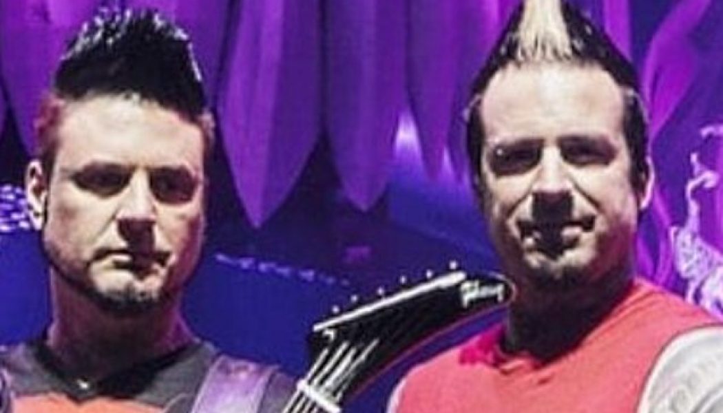 Former FIVE FINGER DEATH PUNCH Members JEREMY SPENCER And JASON HOOK Reunite On New PSYCHOSEXUAL EP