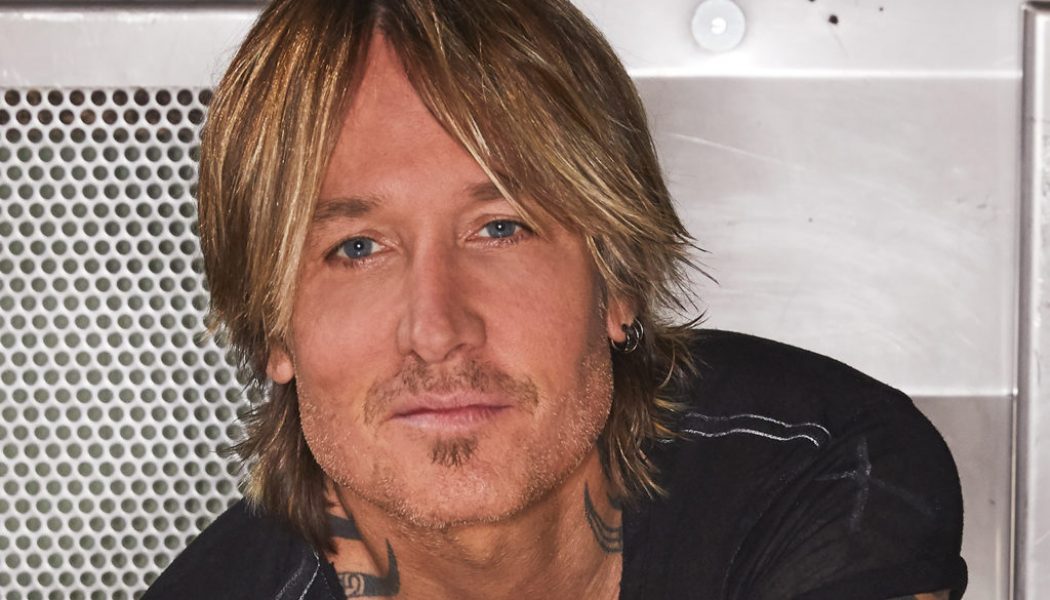 Keith Urban Dedicates ‘God Whispered Your Name’ to Frontline Workers at 2020 CMA Awards