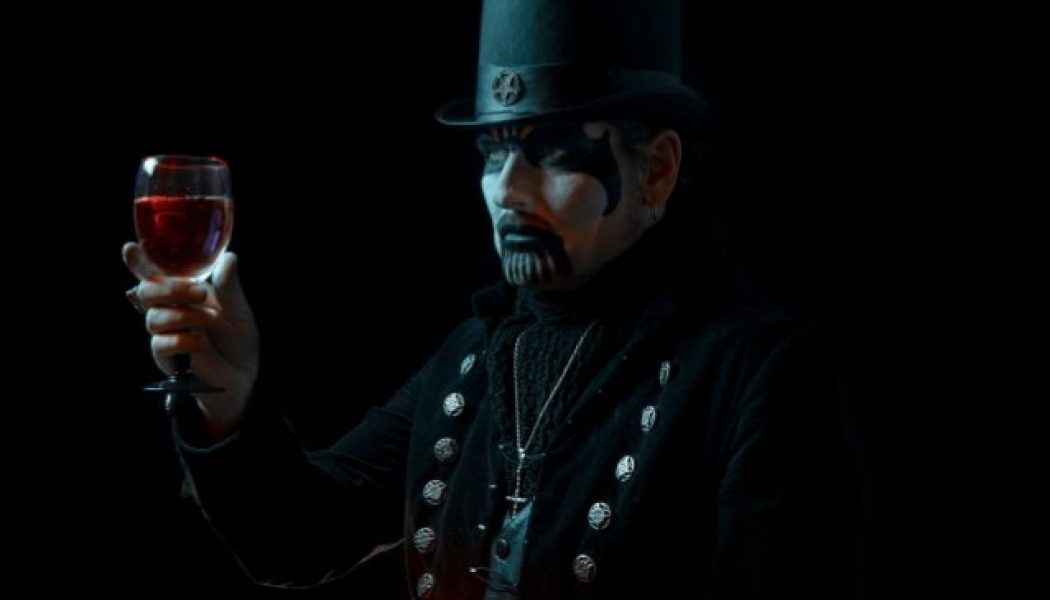 KING DIAMOND Pays Tribute To KEN HENSLEY: He Was ‘An Amazing Keyboardist, Guitar Player, Vocalist And Songwriter’