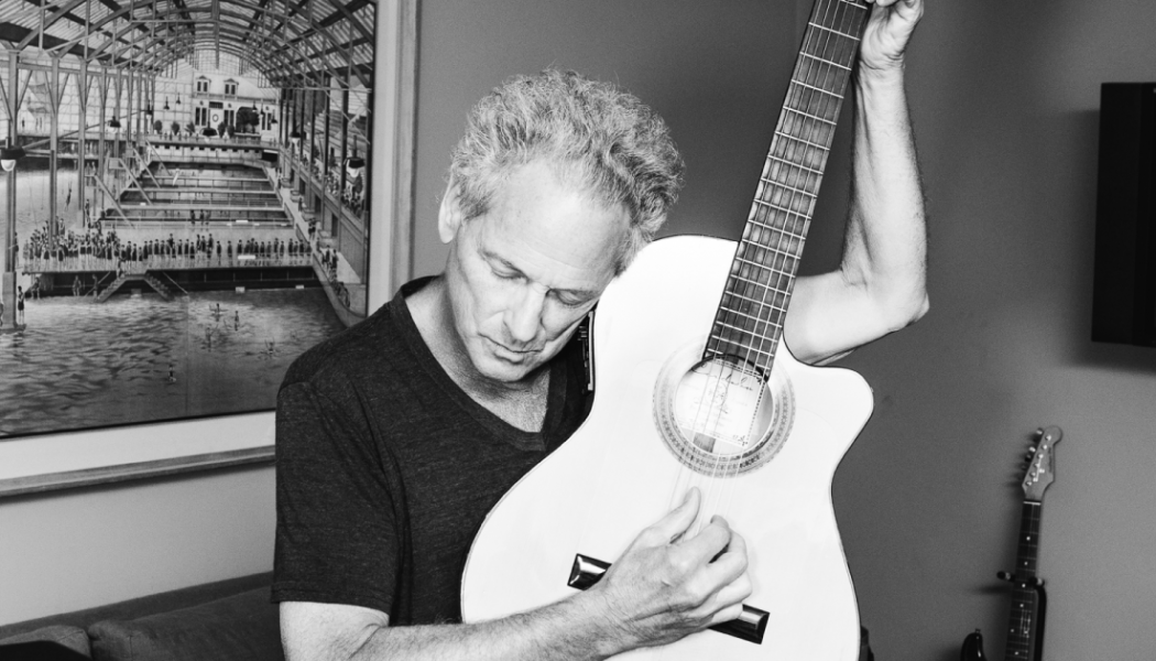 Lindsey Buckingham Announces Livestream Concert from His Home Studio