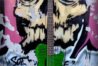 METALLICA To Auction Special GODIN A5 Ultra Bass For ‘All Within My Hands’ Foundation