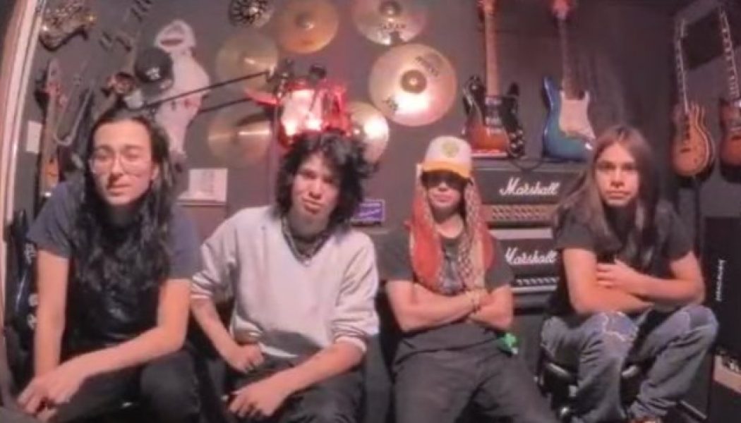 Sons Of SLASH, SCOTT WEILAND And ROBERT TRUJILLO React To VELVET REVOLVER Comparisons