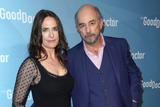 West Wing Actor Richard Schiff Hospitalized for Coronavirus