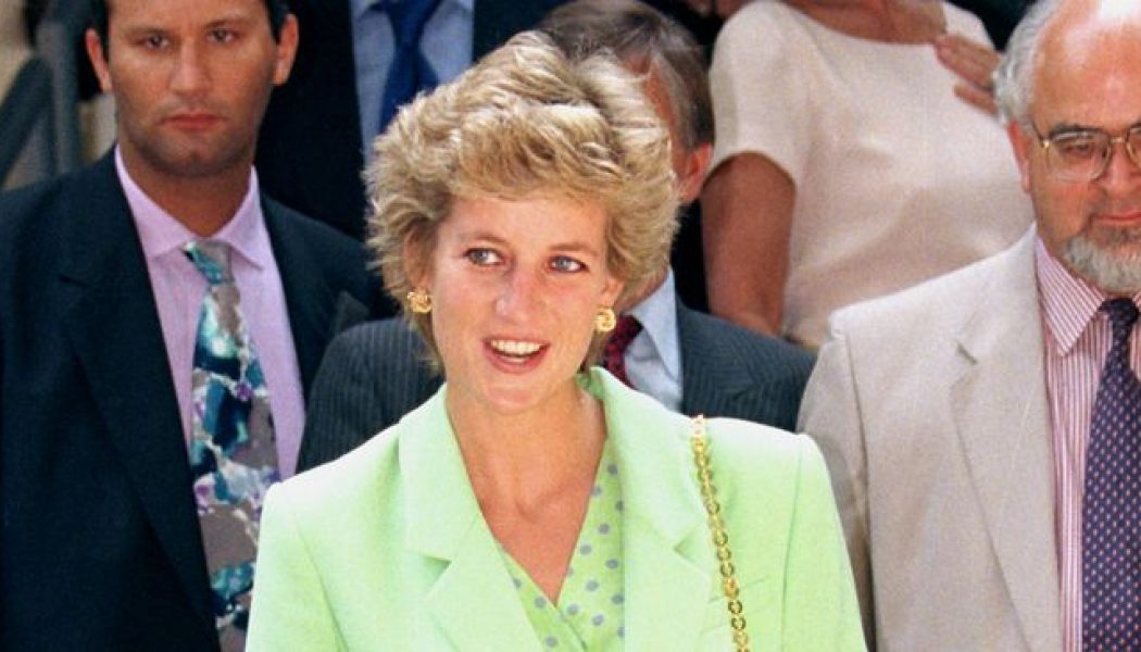 15 Lesser-Known Princess Diana Outfits I Never Cared About Till Now