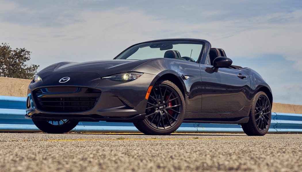 2021 Mazda MX-5 Miata’s Standard Apple CarPlay, Android Auto Zoom-Zooms Its Connectivity