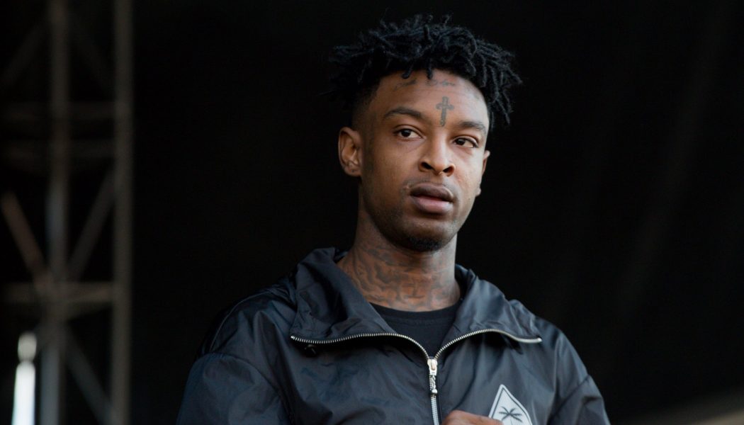 21 Savage Puts On His Santa Hat, Blesses Kids With Gifts Off Their Christmas Wishlists